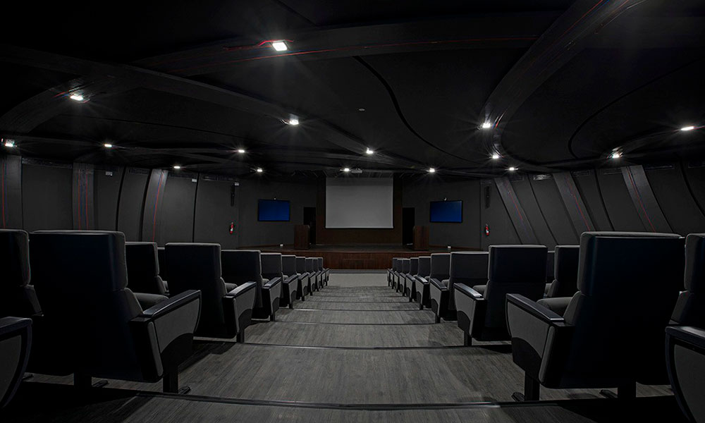ashok-leyland-technical-center-auditorium14